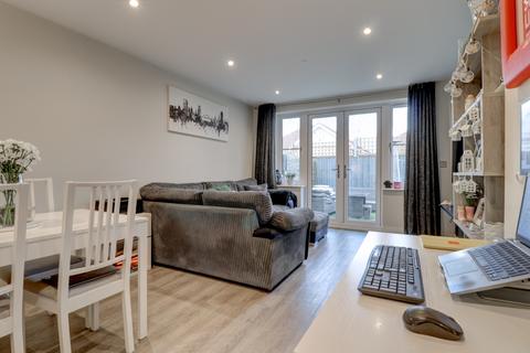2 bedroom apartment for sale, Amersham Road, High Wycombe HP15