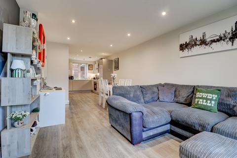 2 bedroom apartment for sale, Amersham Road, High Wycombe HP15
