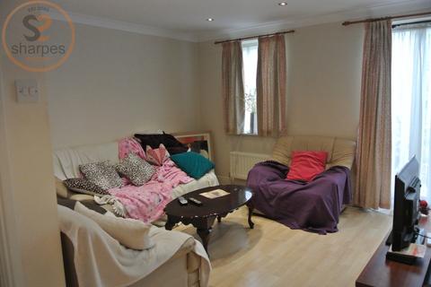 undefined, Silbury Avenue, Mitcham, Greater London
