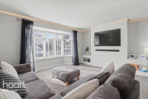 undefined, Creswick Avenue, Rayleigh