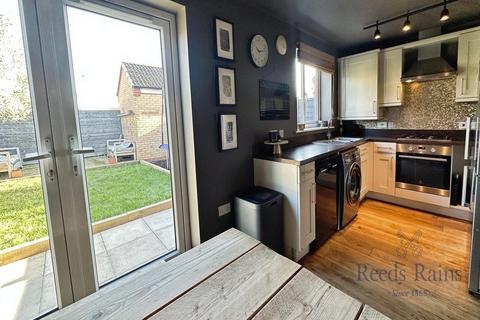 3 bedroom detached house for sale, Spruce Way, North Yorkshire YO8