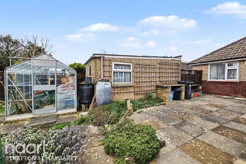 undefined, Hill View Road, Swindon