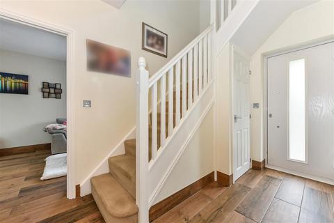 3 bedroom detached house for sale, Oak Leaf Way, Horndean