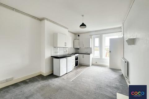 2 bedroom flat to rent, Wyke Road, Weymouth DT4