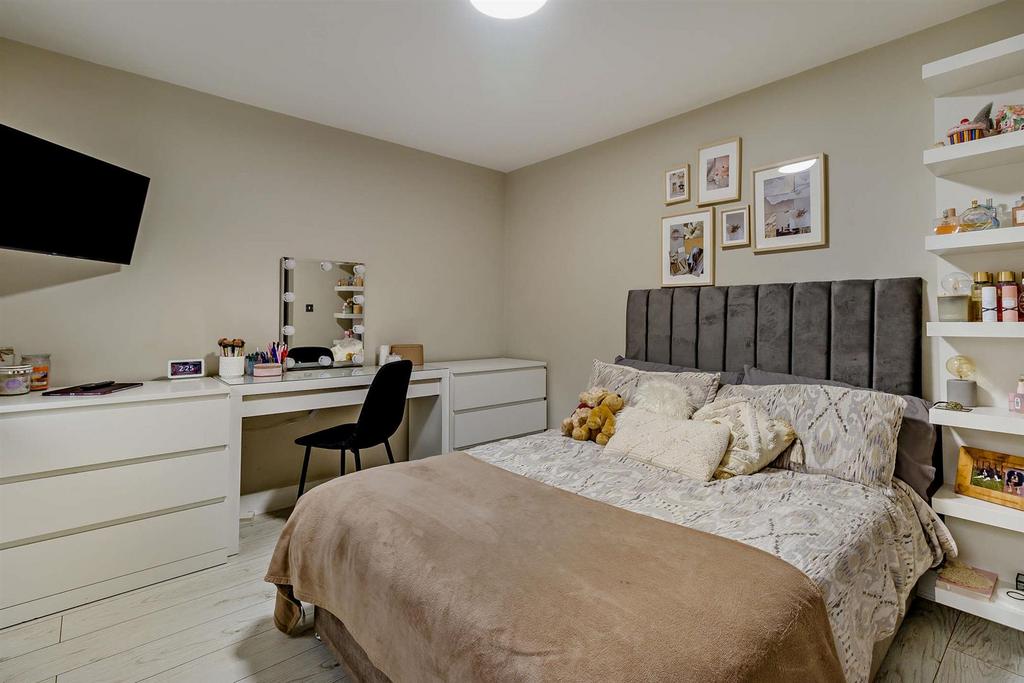 8679049-interior08-800.jpg