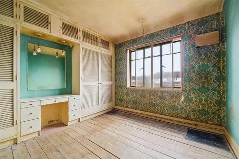 3 bedroom terraced house for sale, Waye Avenue, Hounslow TW5