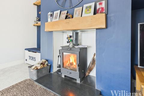 3 bedroom terraced house for sale, Narbeth Drive, Aylesbury HP20