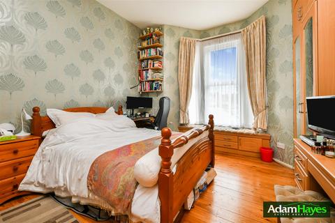 2 bedroom apartment for sale, Fortis Green, London N2