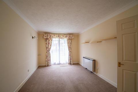 1 bedroom retirement property for sale, St. Helens Crescent, Hastings