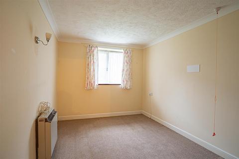 1 bedroom retirement property for sale, St. Helens Crescent, Hastings