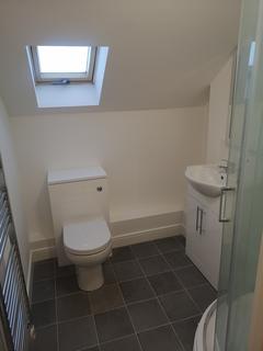 1 bedroom flat to rent, Botley Road, Park Gate SO31