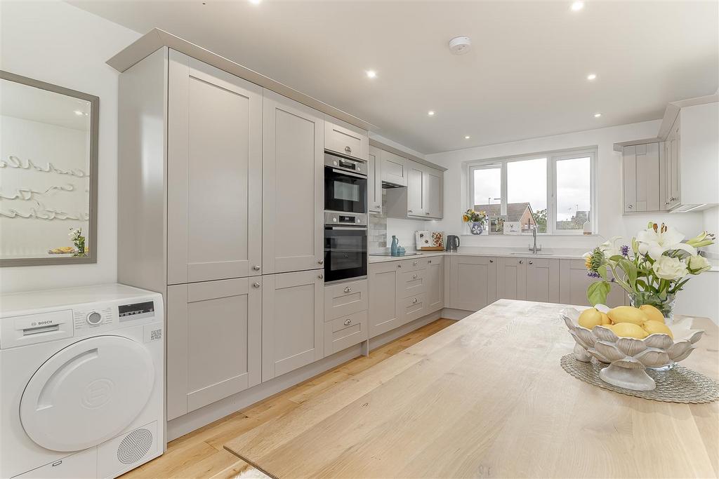 Dining Kitchen - D.jpg