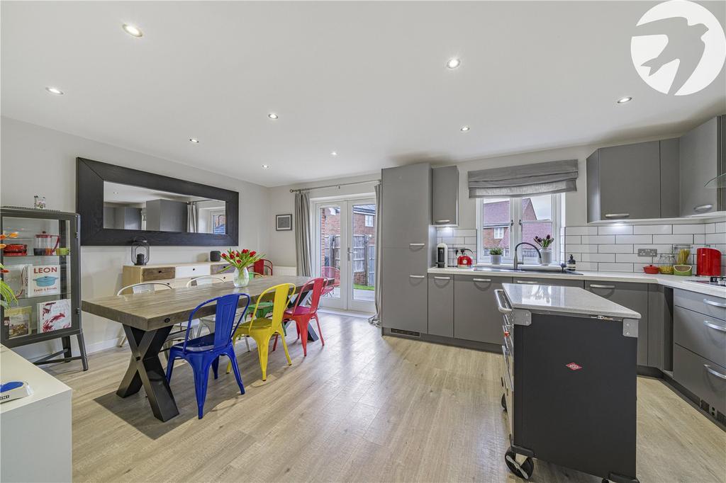 Kitchen/Dining
