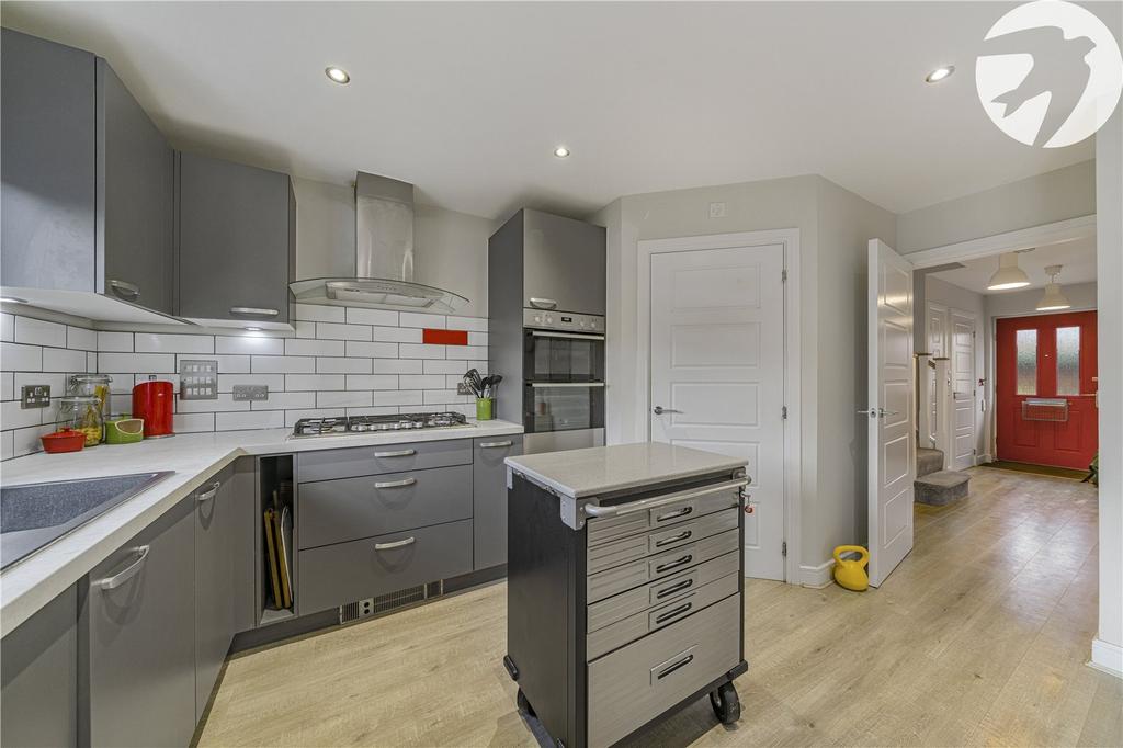 Kitchen/Dining