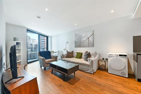 2 bedroom apartment for sale, Riverlight Quay, SW11