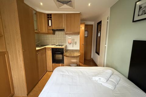 undefined, Cartwright Gardens, London WC1H