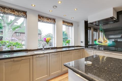 4 bedroom semi-detached house for sale, Mews Court Rear of 22, Bancroft