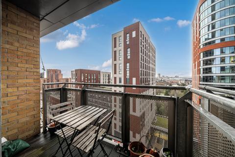 2 bedroom flat for sale, Victoria Road, Acton, London, W3