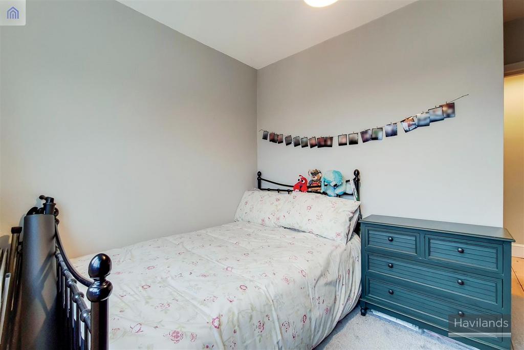 5 Bedroom 2-1.jpg