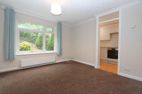 1 bedroom semi-detached house to rent, Perth Close, Exeter, EX4