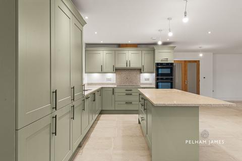 5 bedroom detached house for sale, Station Road, Corby Glen, NG33