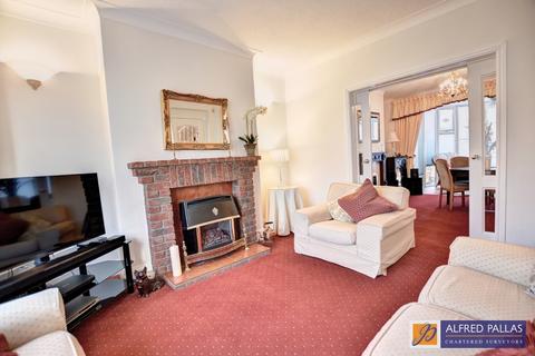 3 bedroom semi-detached house for sale, Marina Avenue, Fulwell