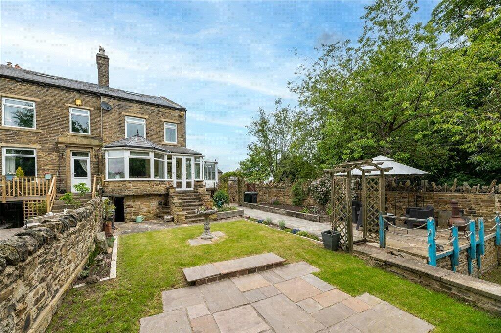 435 Haworth Rd Garden Facing