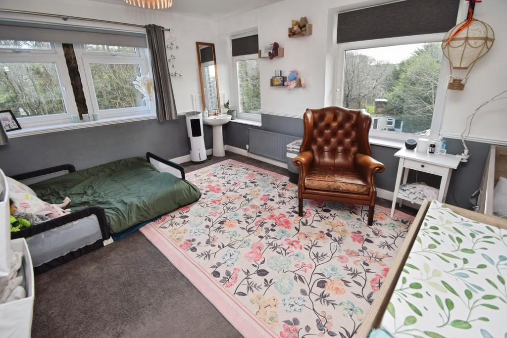 5954b37e-Bedroom