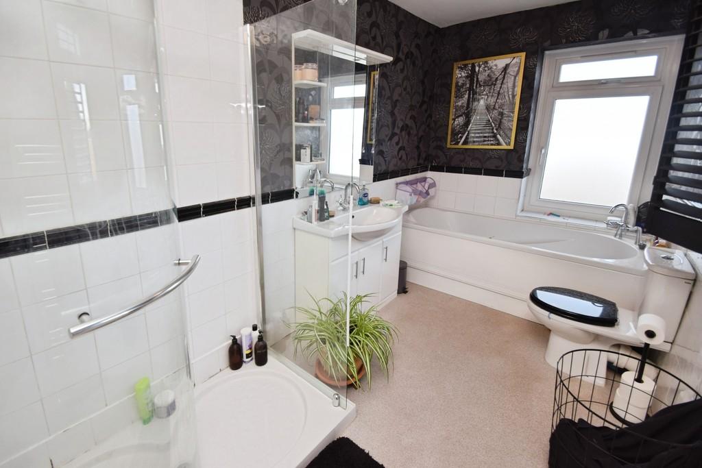 C1cb84e9-Bathroom
