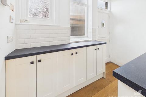 3 bedroom ground floor flat to rent, Marshall Avenue , Bognor Regis