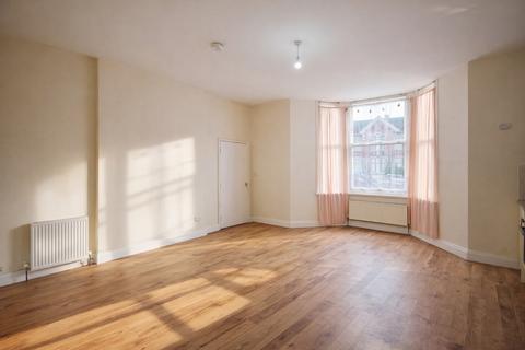 2 bedroom apartment to rent, Lansdowne Road, Bedford MK40