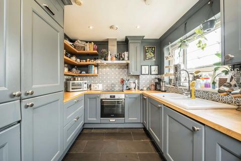 2 bedroom flat for sale, Spurstowe Terrace, London E8