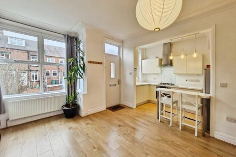 2 bedroom terraced house to rent, Woodside Place, Leeds LS4