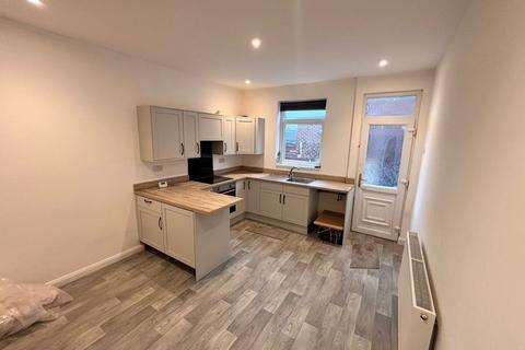 2 bedroom terraced house to rent, West End Road, Wath Upon Dearne