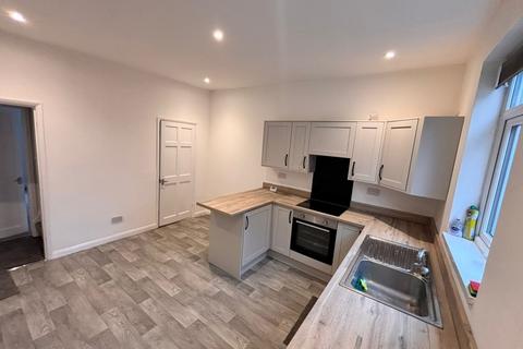 2 bedroom terraced house to rent, West End Road, Wath Upon Dearne