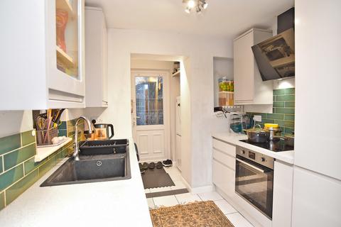3 bedroom townhouse for sale, Torrs Road, Harrogate