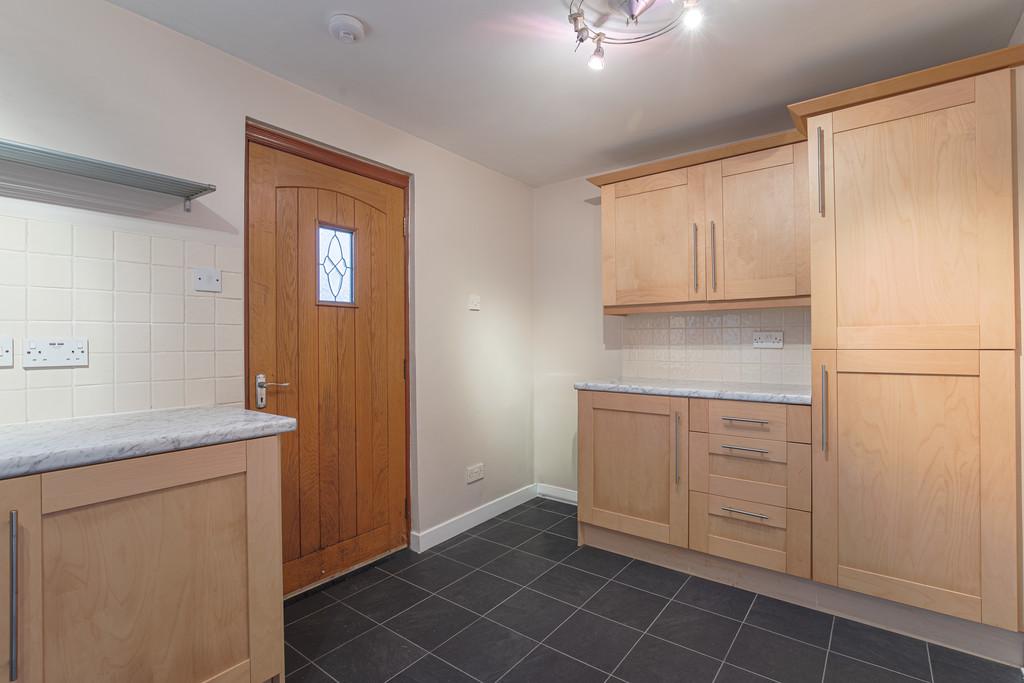 Kitchen Angle2