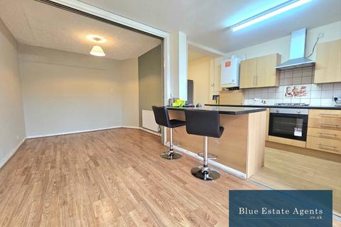 undefined, Scotts Road, Southall, UB2