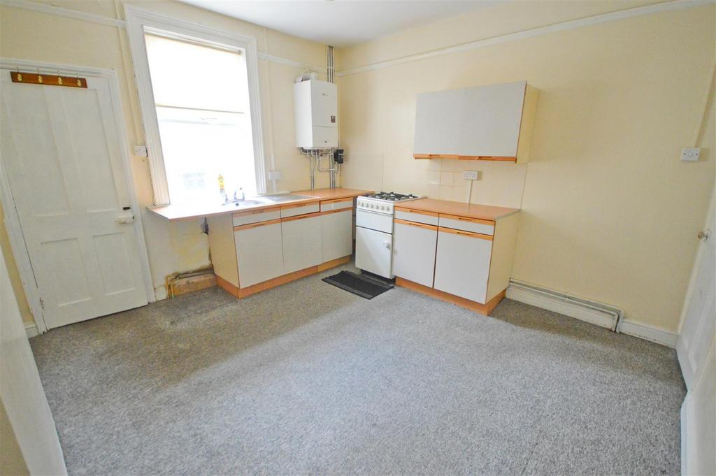 Kitchen 1.jpg