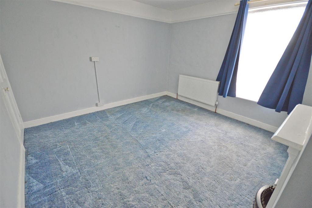 Bedroom 1.jpg