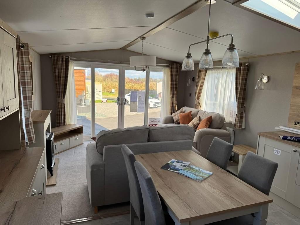Lounge-Dining