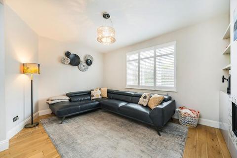 4 bedroom house to rent, Buckhold Road, London SW18
