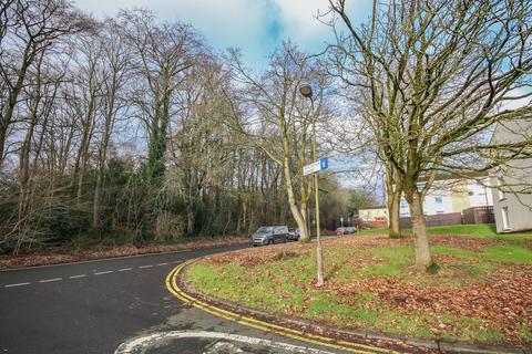 3 bedroom apartment to rent, Vancouver Avenue, Howden, Livingston, EH54