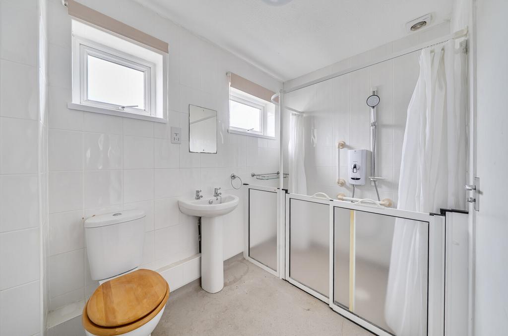 Wet/Shower Room