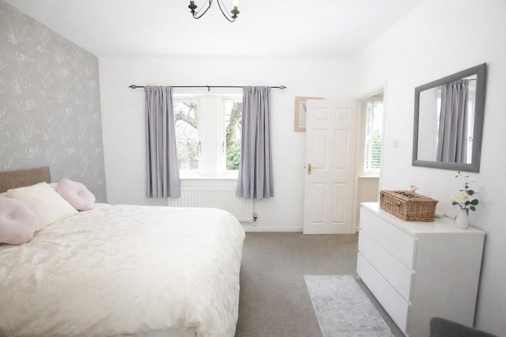 Bedroom1 angle3