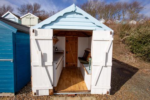 Chalet for sale, Golf Road, Felixstowe IP11
