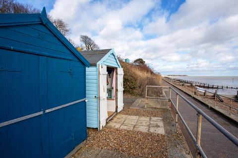 Chalet for sale, Golf Road, Felixstowe IP11