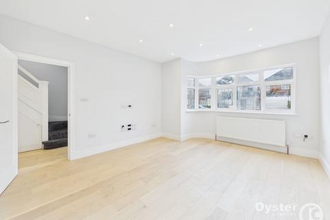 3 bedroom semi-detached house to rent, Howberry Road, Edgware, HA8