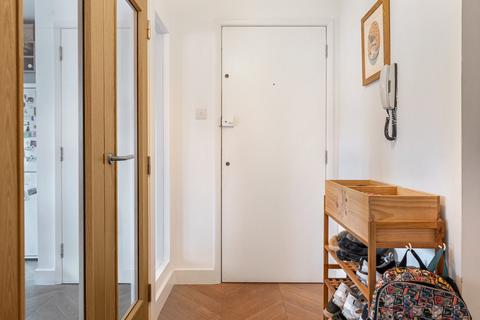 2 bedroom flat for sale, Albion Road, London
