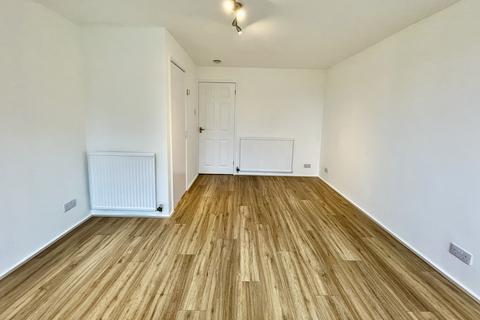 2 bedroom end of terrace house to rent, Swallowdale Road, Melton Mowbray